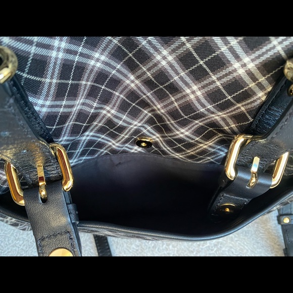 AUTHENTIC VINTAGE BLUE LABEL CRESTBRIDGE CROSSBODY SLING BAG - Picture 11 of 16